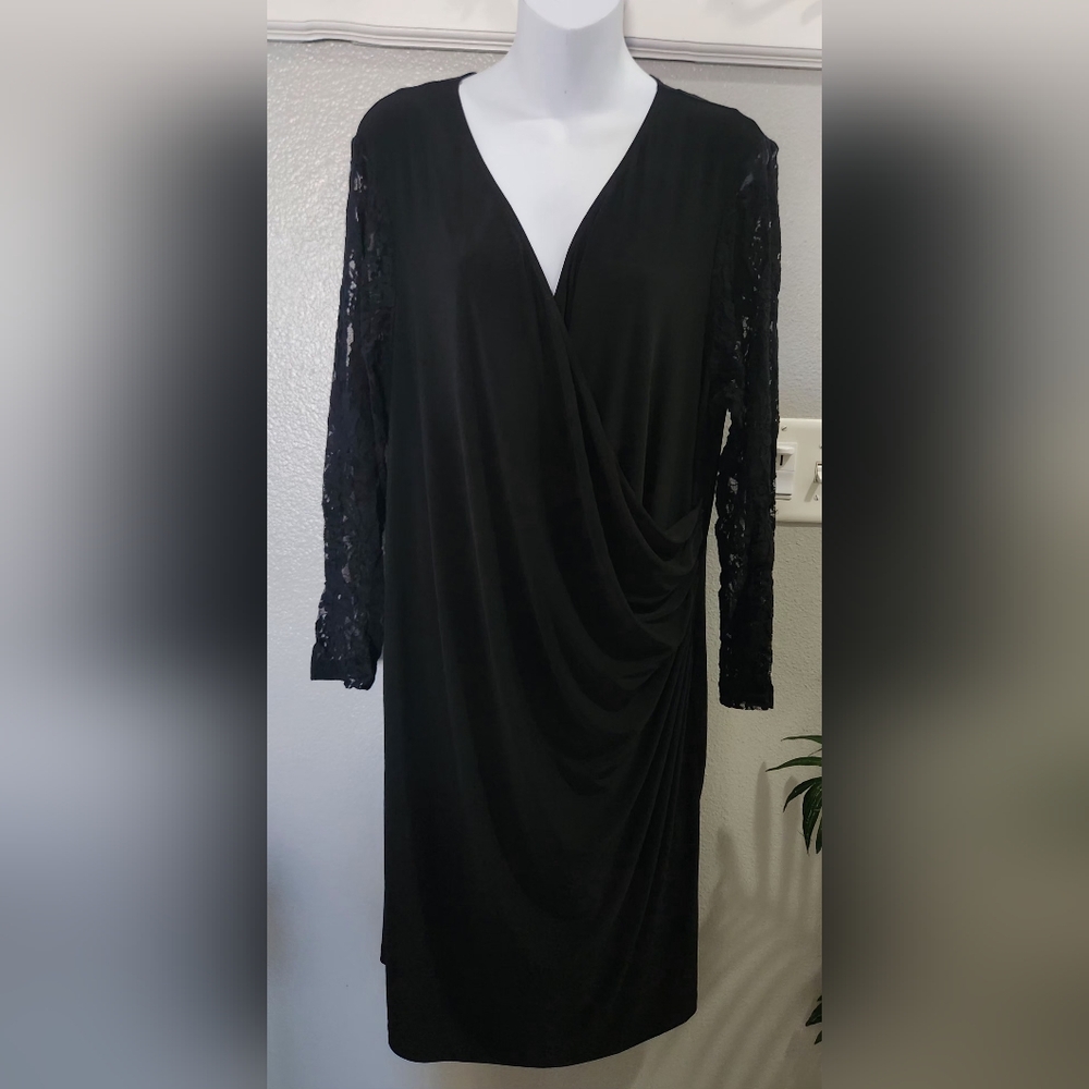 Chic Black Lace Detail Women's Blouse